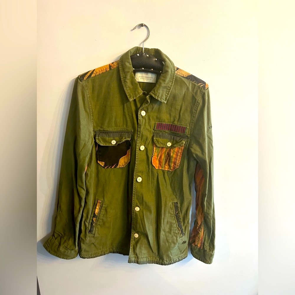 Scotch & Soda utility style jacket! ✌️